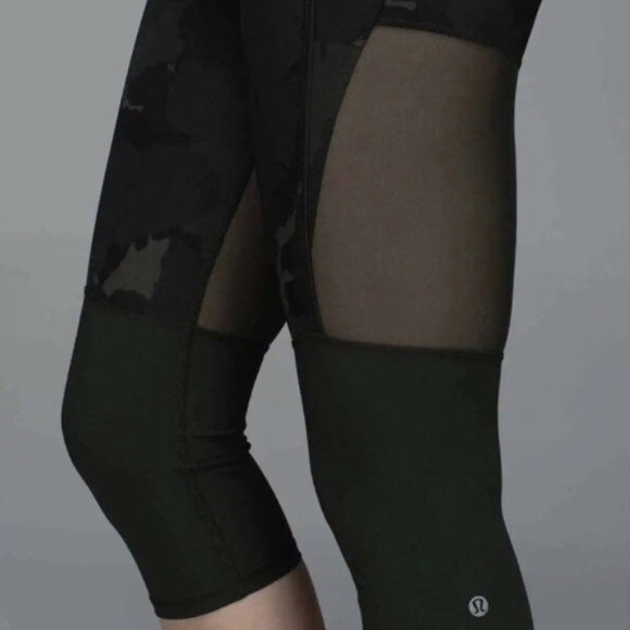 Lululemon Training Tough Crop Size 6 Palm Party Green Camo Luxtreme Mesh - Picture 8 of 9